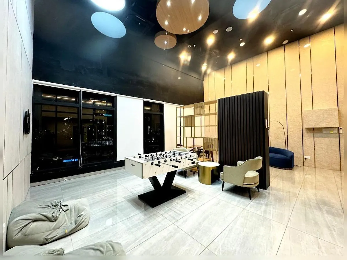 Peaceful Abode Familystay 3 Bedroom 10 Pax جورج تاون شقة