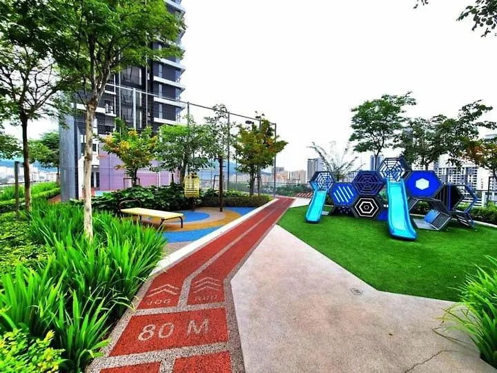 Peaceful Abode Familystay 3 Bedroom 10 Pax جورج تاون