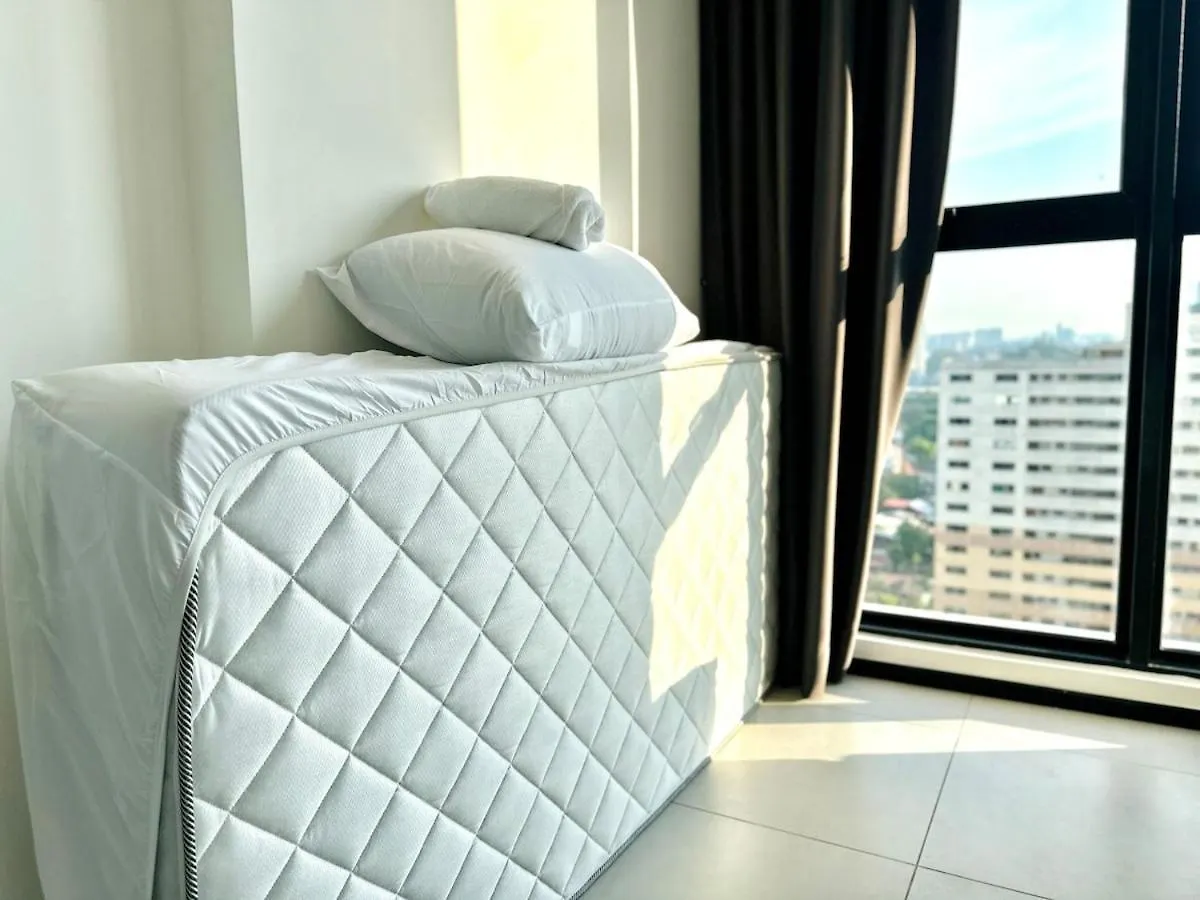 Peaceful Abode Familystay 3 Bedroom 10 Pax جورج تاون شقة